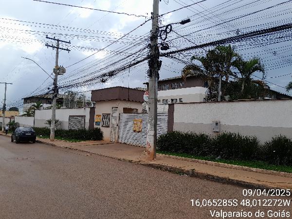 Vende-se em Valparaiso De Goias-GO  apto, 97.19 de área total, 45.13 de área privativa,  2_qto(s), WC, 1_sala(s), cozinha, 1_vaga(s) de garagem.