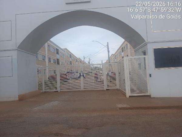Vende-se em Valparaiso De Goias-GO  apto, 92.13 de área total, 56.37 de área privativa,  2_qto(s), a.serv, WC, 1_sala(s), cozinha, 1_vaga(s) de garagem.