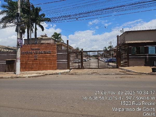 Vende-se em Valparaiso De Goias-GO  apto, 84.74 de área total, 48.34 de área privativa,  2_qto(s), a.serv, WC, 1_sala(s), cozinha, 1_vaga(s) de garagem.