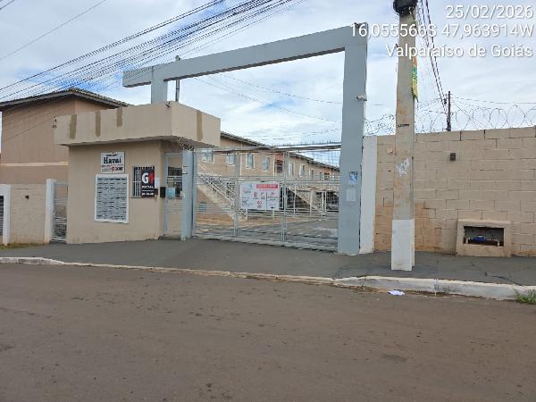 Vende-se em Valparaiso De Goias-GO  apto, 86.66 de área total, 44.45 de área privativa,  2_qto(s), WC, 1_sala(s), cozinha, 1_vaga(s) de garagem.