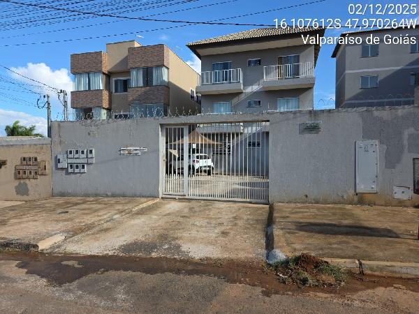 Vende-se em Valparaiso De Goias-GO  apto, 107.08 de área total, 64.75 de área privativa,  2_qto(s), varanda, a.serv, WC, 1_sala(s), cozinha, 1_vaga(s) de garagem.