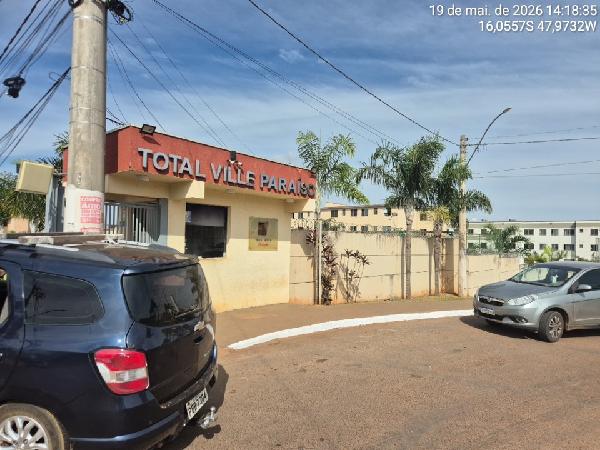 Vende-se em Valparaiso De Goias-GO  apto, 87.26 de área total, 43.26 de área privativa,  2_qto(s), WC, 1_sala(s), cozinha.