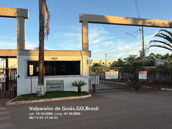 Vende-se em Valparaiso De Goias-GO  apto, 66.15 de área total, 44.48 de área privativa,  2_qto(s), WC, 1_sala(s), cozinha, 1_vaga(s) de garagem.