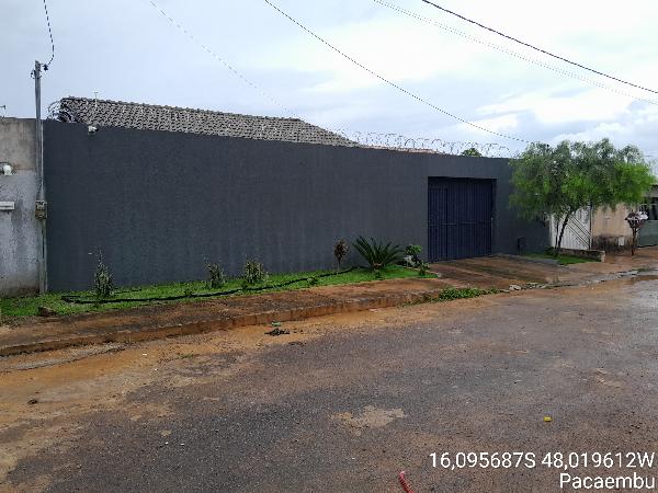 Vende-se em Valparaiso De Goias-GO  Casa, 55.54 de área total, 55.54 de área privativa, 180.00 de área do terreno,  2_qto(s), a.serv, WC, 1_sala(s), cozinha, 1_vaga(s) de garagem.