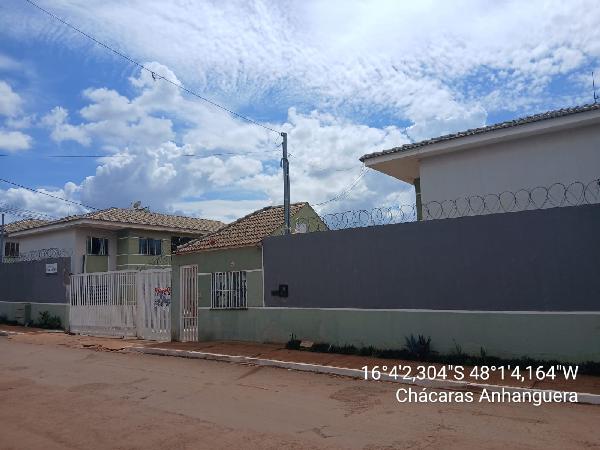Vende-se em Valparaiso De Goias-GO  apto, 157.78 de área total, 48.87 de área privativa,  2_qto(s), a.serv, WC, 1_sala(s), cozinha, 1_vaga(s) de garagem.