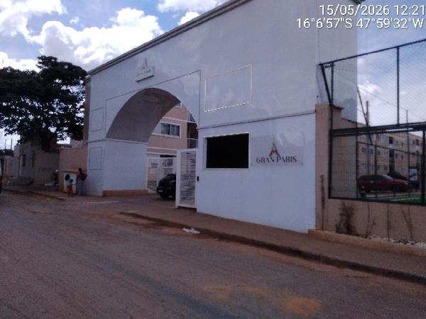 Vende-se em Valparaiso De Goias-GO  apto, 94.99 de área total, 59.23 de área privativa,  2_qto(s), a.serv, WC, 1_sala(s), cozinha, 1_vaga(s) de garagem.