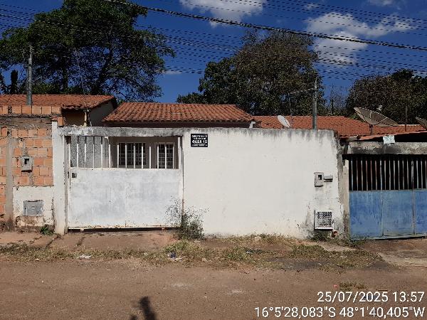 Vende-se em Valparaiso De Goias-GO  Casa, 58.58 de área privativa, 130.00 de área do terreno,  2_qto(s), a.serv, WC, 1_sala(s), cozinha.