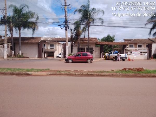 Vende-se em Valparaiso De Goias-GO  apto, 61.92 de área privativa,  2_qto(s), varanda, a.serv, WC, 1_sala(s), 1 lavabo(s), cozinha.