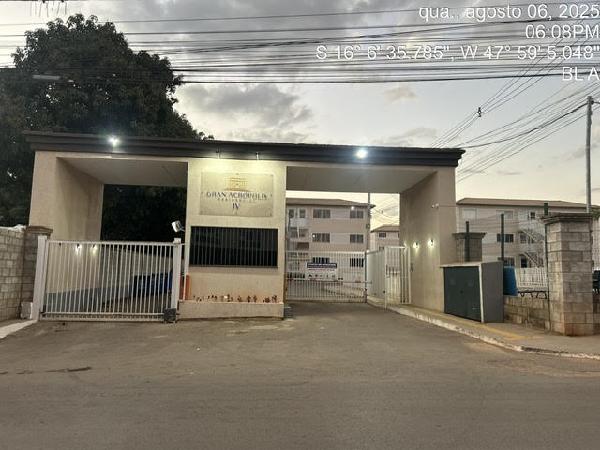 Vende-se em Valparaiso De Goias-GO  apto, 100.23 de área total, 48.92 de área privativa,  2_qto(s), a.serv, WC, 1_sala(s), cozinha, 1_vaga(s) de garagem.
