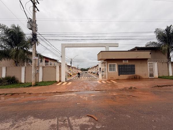 Vende-se em Valparaiso De Goias-GO  apto, 46.30 de área total, 43.13 de área privativa,  2_qto(s), a.serv, WC, 1_sala(s), cozinha, 1_vaga(s) de garagem.