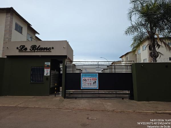Vende-se em Valparaiso De Goias-GO  apto, 102.48 de área total, 45.13 de área privativa,  2_qto(s), a.serv, WC, 1_sala(s), cozinha, 1_vaga(s) de garagem.