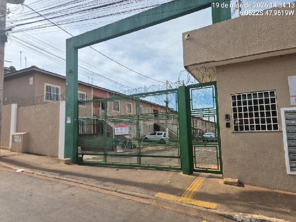 Vende-se em Valparaiso De Goias-GO  apto, 99.84 de área total, 43.13 de área privativa,  2_qto(s), a.serv, WC, 1_sala(s), cozinha, 1_vaga(s) de garagem.