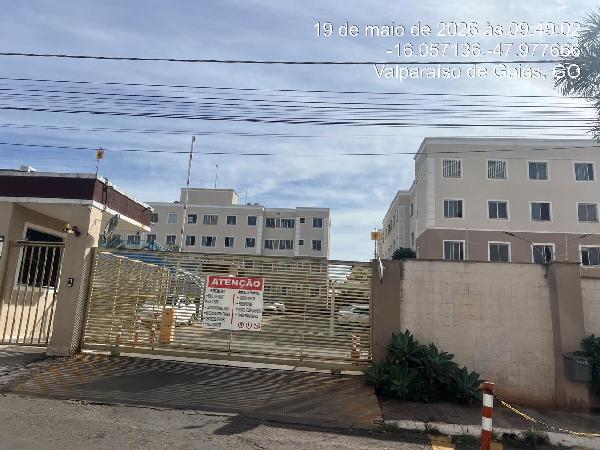 Vende-se em Valparaiso De Goias-GO  apto, 82.51 de área total, 42.85 de área privativa,  2_qto(s), a.serv, WC, 1_sala(s), cozinha, 1_vaga(s) de garagem.