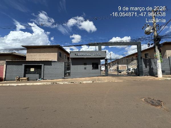 Vende-se em Valparaiso De Goias-GO  apto, 44.45 de área total, 44.45 de área privativa,  2_qto(s), a.serv, WC, 1_sala(s), cozinha, 1_vaga(s) de garagem.