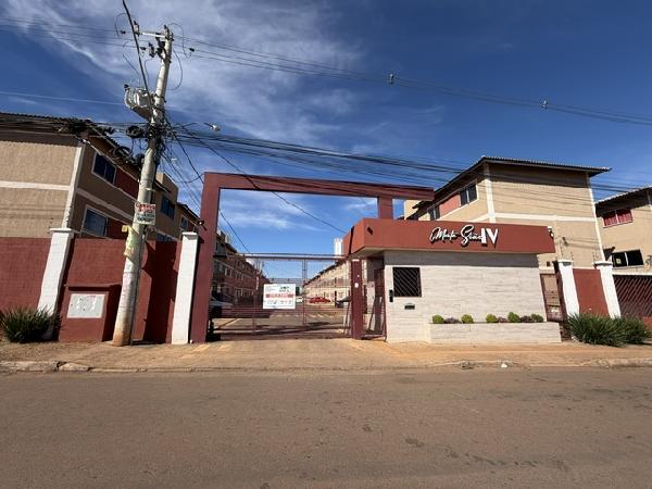 Vende-se em Valparaiso De Goias-GO  apto, 81.36 de área total, 44.77 de área privativa,  2_qto(s), a.serv, WC, 1_sala(s), cozinha, 1_vaga(s) de garagem.