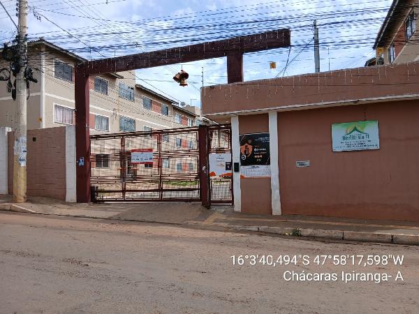 Vende-se em Valparaiso De Goias-GO  apto, 48.97 de área total, 44.77 de área privativa,  2_qto(s), a.serv, WC, 1_sala(s), cozinha, 1_vaga(s) de garagem.
