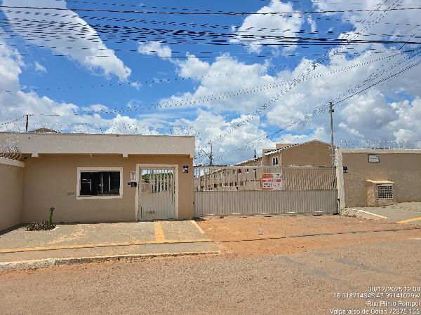 Vende-se em Valparaiso De Goias-GO  Casa, 97.12 de área total, 97.12 de área privativa, 135.78 de área do terreno,  2_qto(s), a.serv, WC, 1_sala(s), cozinha, 1_vaga(s) de garagem.