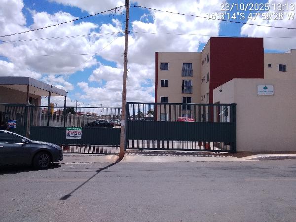 Vende-se em Valparaiso De Goias-GO  apto, 65.82 de área total, 46.48 de área privativa,  2_qto(s), a.serv, WC, 1_sala(s), cozinha, 1_vaga(s) de garagem.