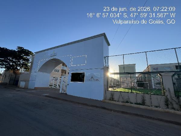 Vende-se em Valparaiso De Goias-GO  apto, 79.87 de área total, 44.11 de área privativa,  2_qto(s), a.serv, WC, 1_sala(s), cozinha, 1_vaga(s) de garagem.