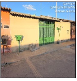Vende-se em Valparaiso De Goias-GO  Casa, 43.29 de área privativa, 104.94 de área do terreno.
