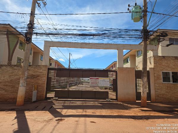 Vende-se em Valparaiso De Goias-GO  apto, 97.95 de área total, 50.14 de área privativa,  2_qto(s), a.serv, WC, 1_sala(s), cozinha.