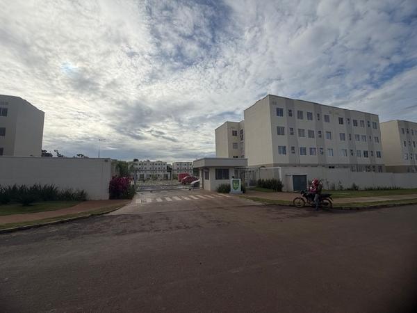 Vende-se em Valparaiso De Goias-GO  apto, 88.05 de área total, 42.83 de área privativa,  2_qto(s), a.serv, WC, 1_sala(s), cozinha, 1_vaga(s) de garagem.