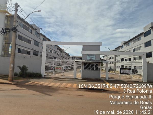 Vende-se em Valparaiso De Goias-GO  apto, 80.85 de área total, 44.77 de área privativa,  2_qto(s), a.serv, WC, 1_sala(s), cozinha, 1_vaga(s) de garagem.