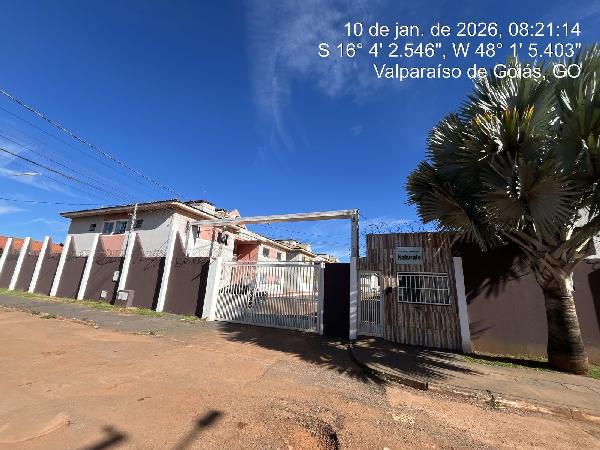 Vende-se em Valparaiso De Goias-GO  apto, 98.88 de área total, 46.87 de área privativa,  2_qto(s), WC, 1_sala(s), cozinha.
