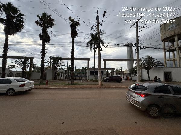 Vende-se em Valparaiso De Goias-GO  apto, 44.48 de área total, 44.48 de área privativa,  2_qto(s), a.serv, WC, 1_sala(s), cozinha, 1_vaga(s) de garagem.