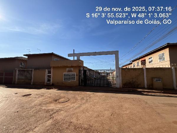 Vende-se em Valparaiso De Goias-GO  apto, 95.02 de área total, 43.13 de área privativa,  2_qto(s), a.serv, WC, 1_sala(s), cozinha, 1_vaga(s) de garagem.