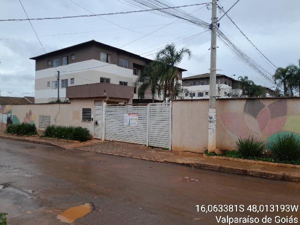Vende-se em Valparaiso De Goias-GO  apto, 102.47 de área total, 45.13 de área privativa,  2_qto(s), a.serv, WC, 1_sala(s), cozinha, 1_vaga(s) de garagem.
