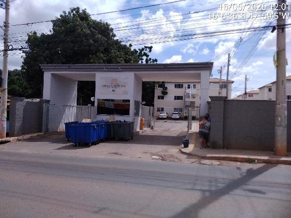 Vende-se em Valparaiso De Goias-GO  apto, 132.84 de área total, 81.53 de área privativa,  2_qto(s), a.serv, WC, 1_sala(s), cozinha, 1_vaga(s) de garagem.