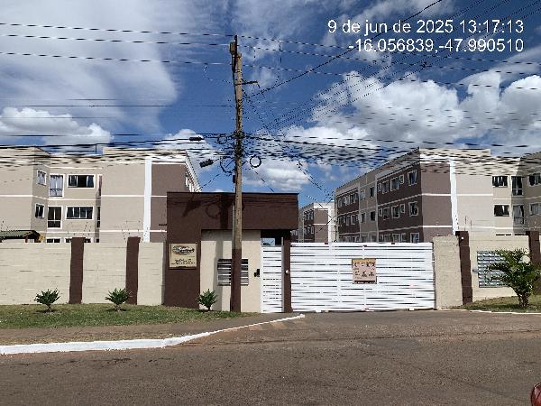 Vende-se em Valparaiso De Goias-GO  apto, 80.05 de área total, 46.24 de área privativa,  2_qto(s), a.serv, WC, 1_sala(s), cozinha, 1_vaga(s) de garagem.