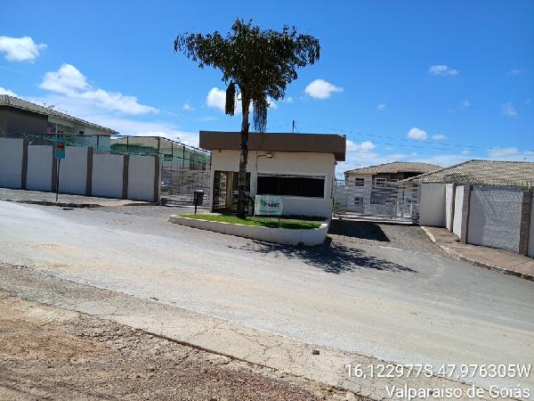 Vende-se em Valparaiso De Goias-GO  apto, 101.98 de área total, 97.06 de área privativa,  2_qto(s), varanda, a.serv, WC, 1_sala(s), cozinha, 1_vaga(s) de garagem.
