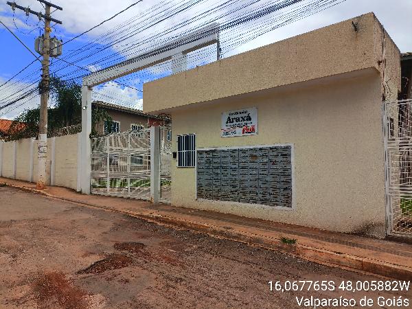 Vende-se em Valparaiso De Goias-GO  apto, 105.28 de área total, 43.40 de área privativa,  2_qto(s), a.serv, WC, 1_sala(s), cozinha, 1_vaga(s) de garagem.