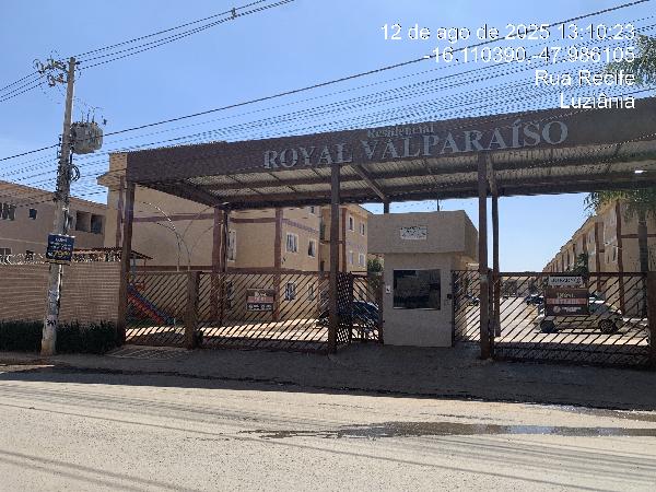 Vende-se em Valparaiso De Goias-GO  apto, 48.70 de área privativa,  2_qto(s), WC, 1_sala(s), cozinha.