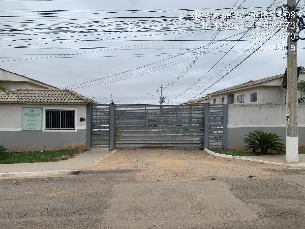 Vende-se em Valparaiso De Goias-GO  apto, 96.73 de área total, 48.36 de área privativa,  2_qto(s), WC, 1_sala(s), cozinha, 1_vaga(s) de garagem.