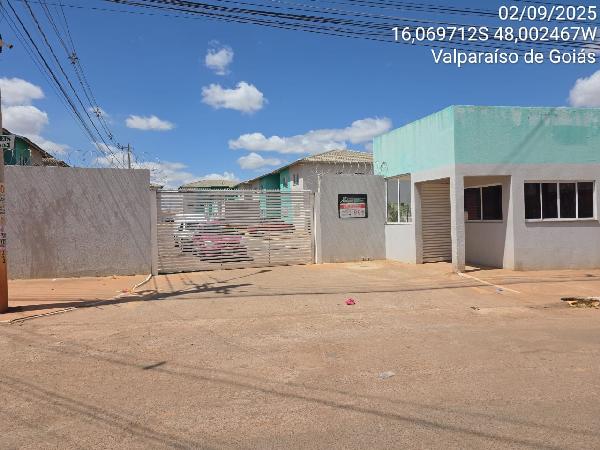 Vende-se em Valparaiso De Goias-GO  apto, 106.52 de área total, 50.69 de área privativa,  2_qto(s), a.serv, WC, 1_sala(s), cozinha, 1_vaga(s) de garagem.