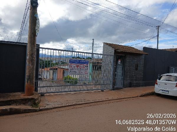 Vende-se em Valparaiso De Goias-GO  Casa, 179.63 de área total, 47.40 de área privativa, 47.40 de área do terreno,  2_qto(s), WC, 1_sala(s), cozinha.