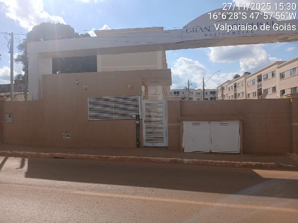 Vende-se em Valparaiso De Goias-GO  apto, 93.01 de área total, 56.37 de área privativa,  2_qto(s), a.serv, WC, 1_sala(s), cozinha, 1_vaga(s) de garagem.