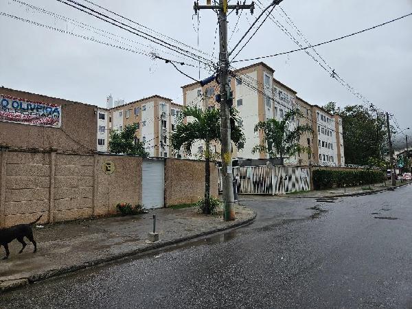 Vende-se em Rio De Janeiro-RJ  apto, 40.00 de área total, 40.00 de área privativa,  2_qto(s), WC, 1_sala(s), cozinha.