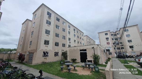 Vende-se em Rio De Janeiro-RJ  apto, 40.00 de área total, 40.00 de área privativa,  2_qto(s), a.serv, WC, 1_sala(s), cozinha.
