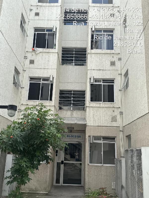 Vende-se em Rio De Janeiro-RJ  apto, 106.58 de área total, 40.54 de área privativa,  2_qto(s), a.serv, WC, 1_sala(s), cozinha, 1_vaga(s) de garagem.