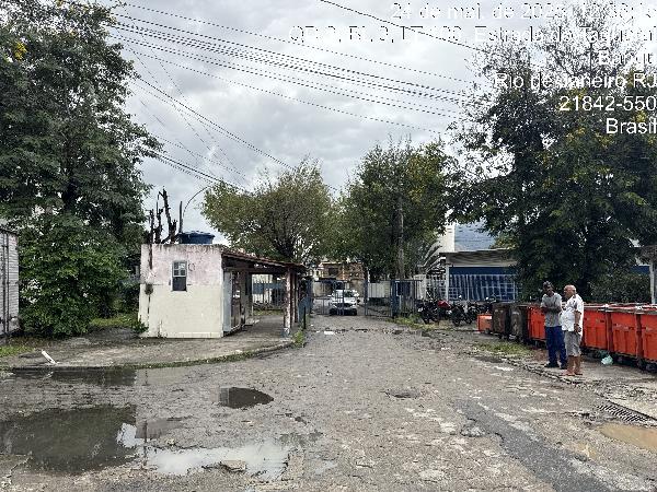 Vende-se em Rio De Janeiro-RJ  apto, 47.00 de área total, 47.00 de área privativa,  2_qto(s), WC, 1_sala(s), cozinha.