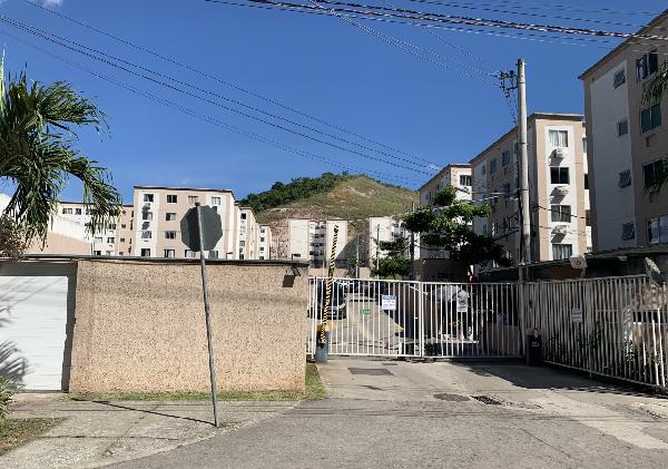Vende-se em Rio De Janeiro-RJ  apto, 40.00 de área total, 40.00 de área privativa,  2_qto(s), a.serv, WC, 1_sala(s), cozinha, 1_vaga(s) de garagem.