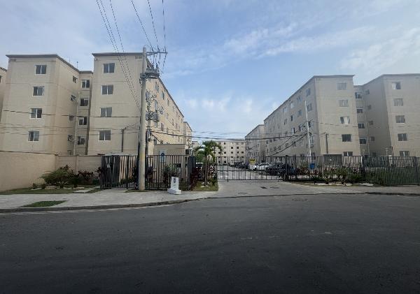 Vende-se em Rio De Janeiro-RJ  apto, 40.00 de área total, 40.00 de área privativa,  2_qto(s), a.serv, WC, 1_sala(s), cozinha, 1_vaga(s) de garagem.