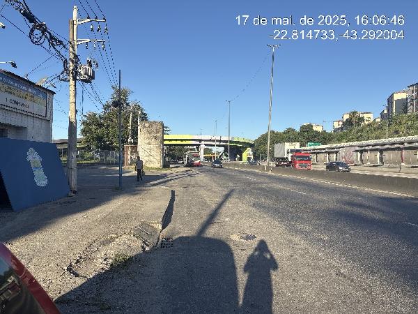 Vende-se em Rio De Janeiro-RJ  apto, 48.00 de área total, 48.00 de área privativa,  2_qto(s), WC, 1_sala(s), cozinha.