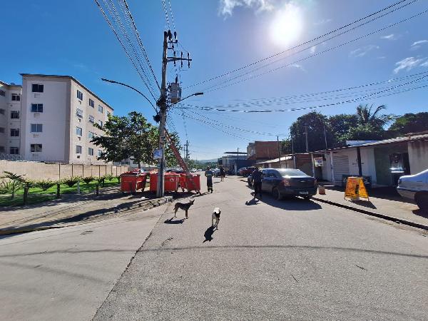 Vende-se em Rio De Janeiro-RJ  apto, 40.00 de área total, 40.00 de área privativa,  2_qto(s), WC, 1_sala(s), cozinha, 1_vaga(s) de garagem.