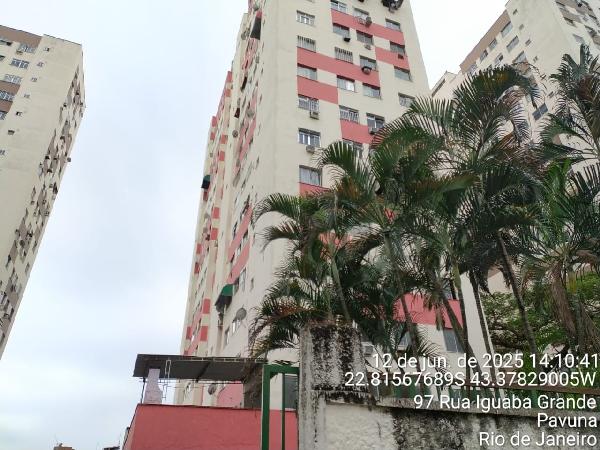 Vende-se em Rio De Janeiro-RJ  apto, 48.00 de área total, 48.00 de área privativa,  2_qto(s), a.serv, WC, 1_sala(s), cozinha, 1_vaga(s) de garagem.
