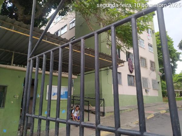 Vende-se em Rio De Janeiro-RJ  apto, 52.00 de área total, 52.00 de área privativa,  2_qto(s), WC, 1_sala(s), cozinha, 1_vaga(s) de garagem.